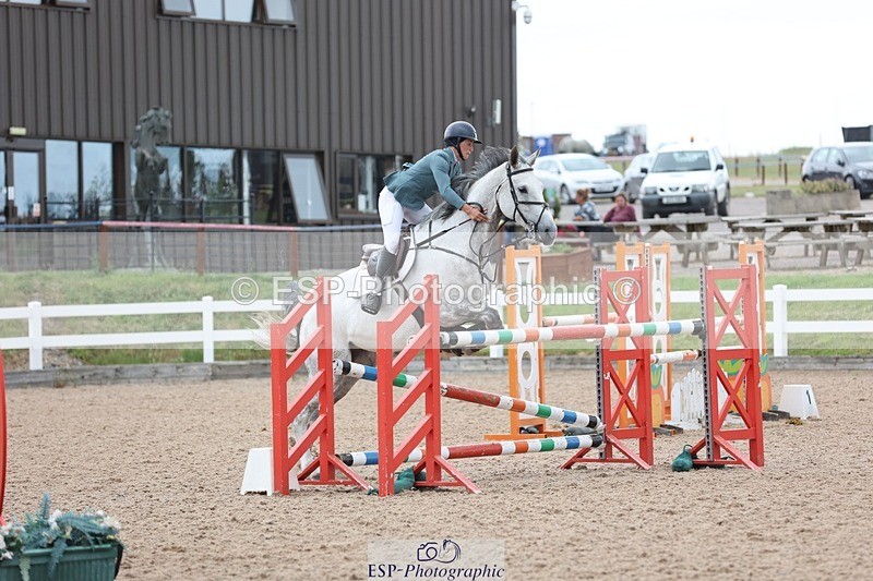 250625-151138-01330 - Cls 6 Foxhunter and 1.20m Open
