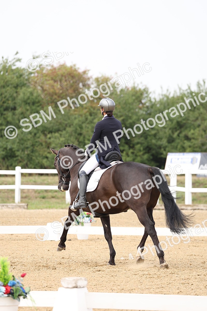 SBM_007591 - Class 9 - FEI INT I - 14.57-15.45