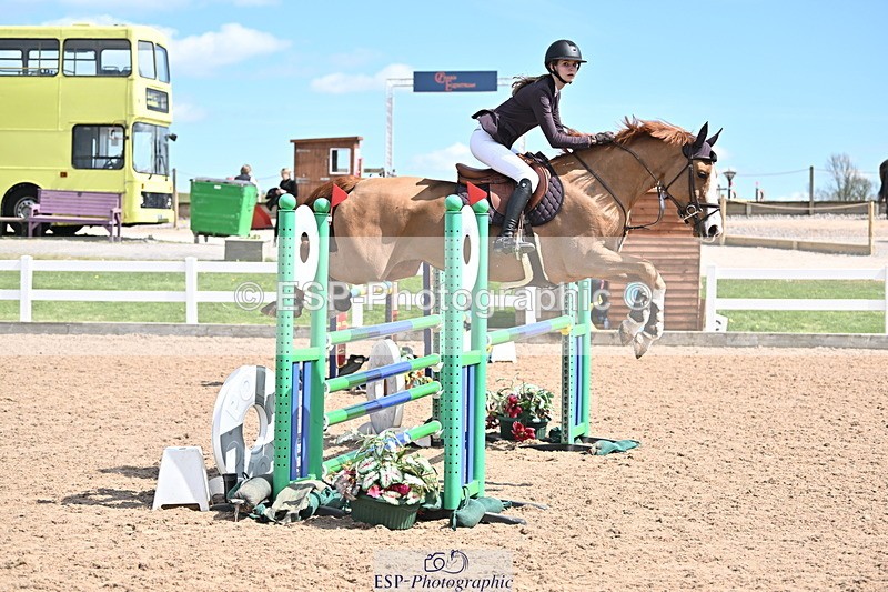 240418A-134600-03579 - Cls 13, 1 Star Bronze Tour 1.10m