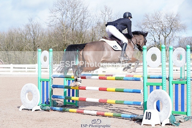 250222-114056-01604 - Cls 12 Newcomers and 1.10m Open