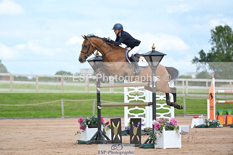 230721A-154437-07404 - Cls 10, 2 Star Big 1.45m Start to break