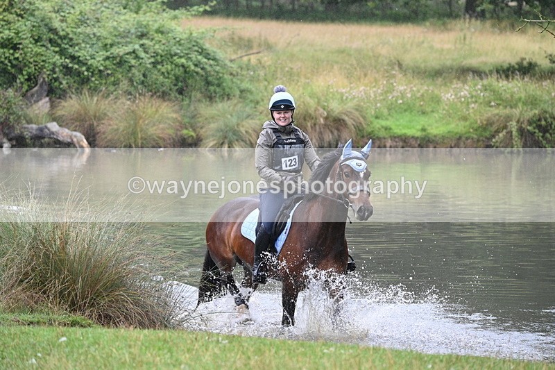 WJ7_9038 - Time at Water 11:53 to 12:23