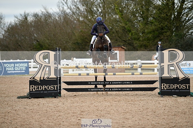 240112A-142001-01157 - Cls 6 Foxhunter and 1.20m Open