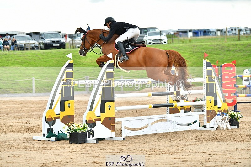 230720A-160502-04168 - Cls 9, 2 Star Big 1.40m Start to break