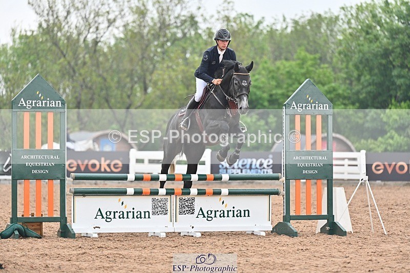 260508-084112-04216 - Cls 17 British Novice and 90cm Open