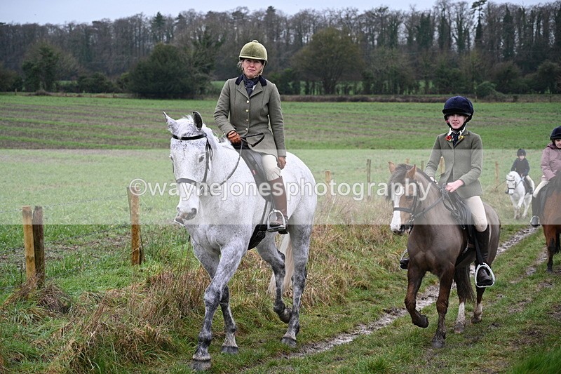 WJ7_9460 - Walk out..