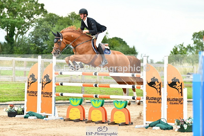 230720A-145851-03644 - Cls 9, 2 Star Big 1.40m Start to break