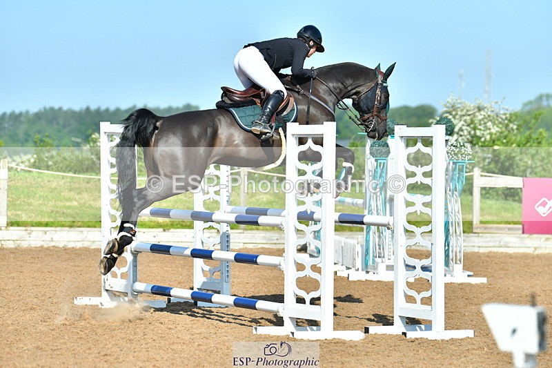 230527A-090524-02884 - Cls 13 Snr 1.05m + 1.10m Open