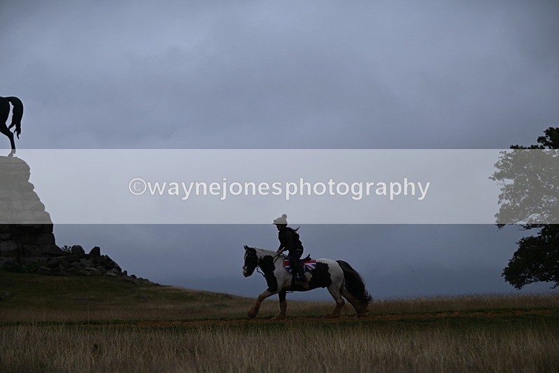 DSC_1935 - Time at Statue 12:13 to 12:32
