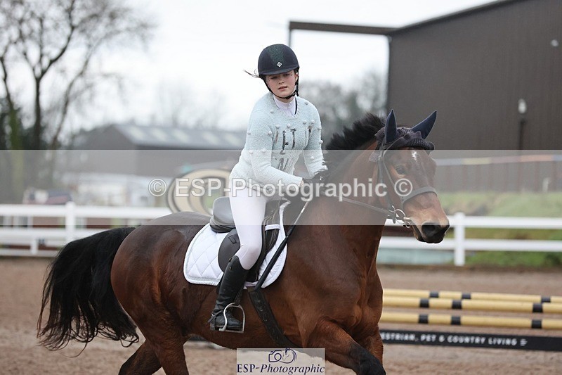 241201X-093513-00107 - Cls 02 Pony Intro 70