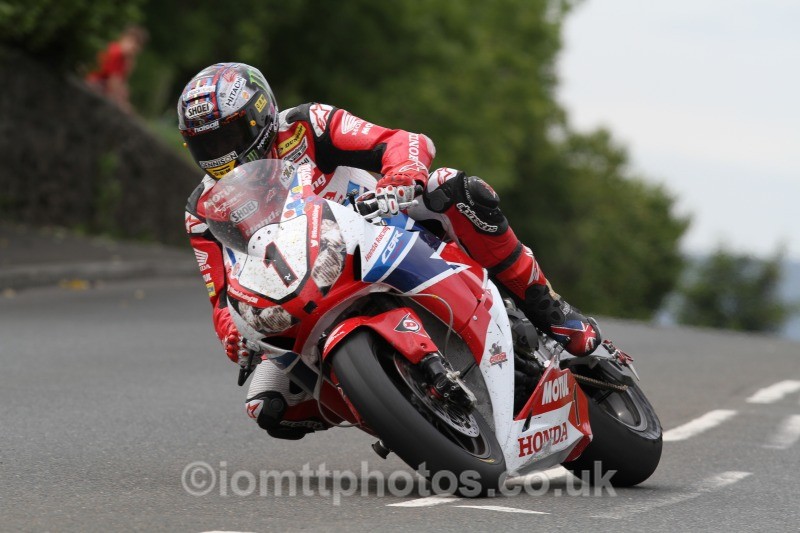 John McGuinness Honda / Honda Racing - Pokerstars Senior TT