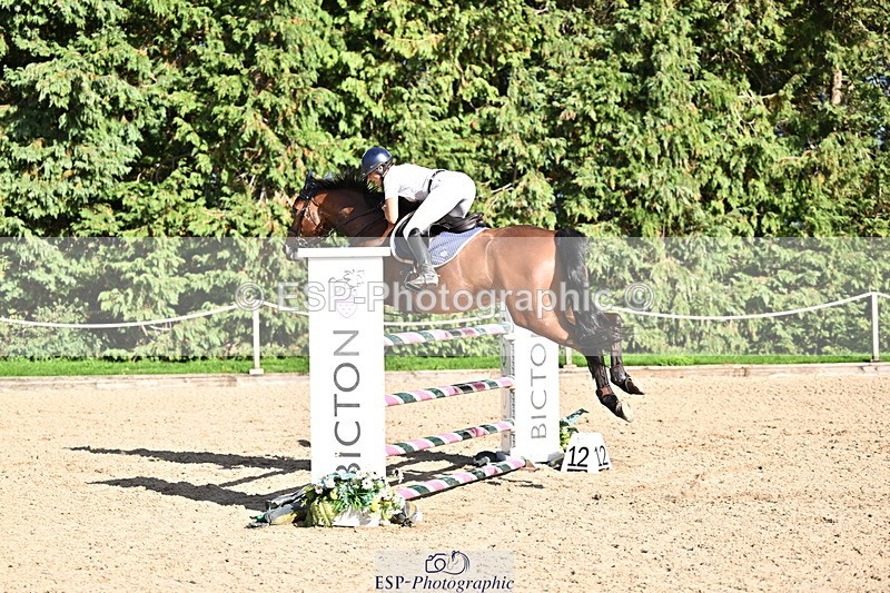260906A-162616-04687 - Cls 24 Snr Foxhunter
