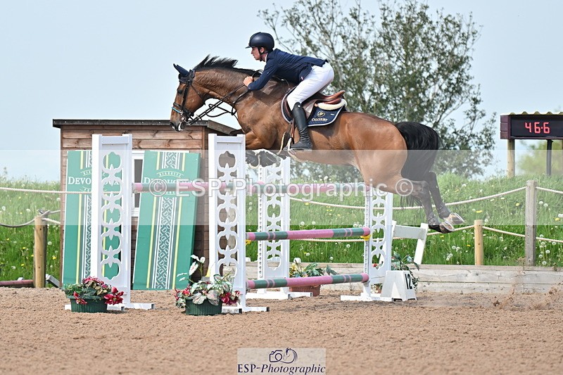 240512A-104140-17343 - Cls 48 National 1.30m Open