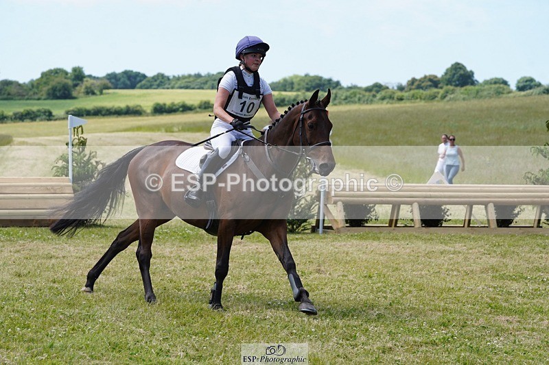 240629X-112008-1540 - 010-Georgie_Selley-VICARSTOWN_VICTOR