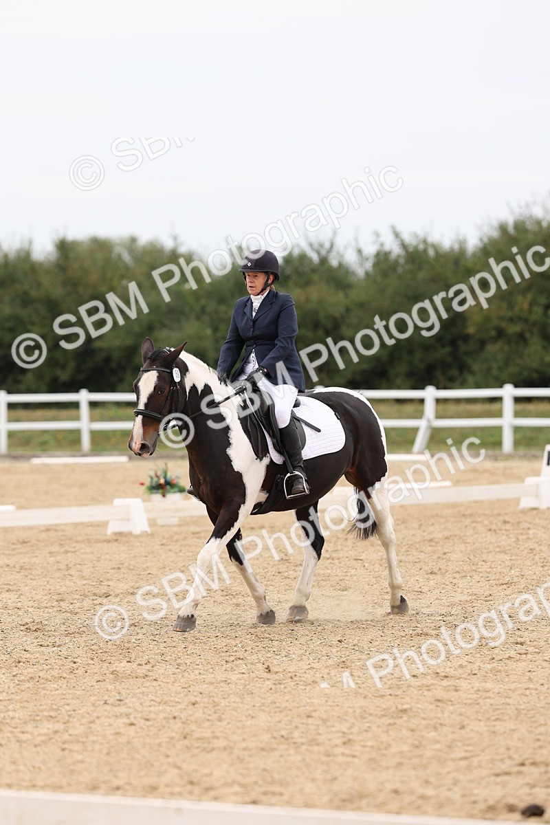 SBM_00897 - Class 8 - Novice 27 Champs