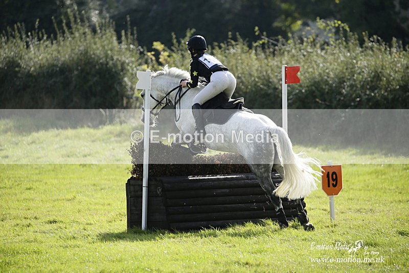  WWHT 171021 3232 - Intermediate (0.90m)  17/10/21