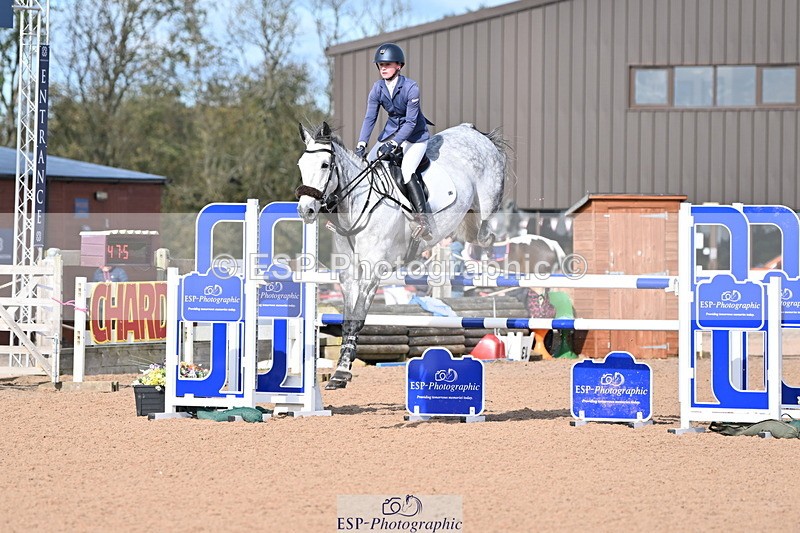 231015A-125012-08012 - Cls 30 Foxhunter & 1.20m Open
