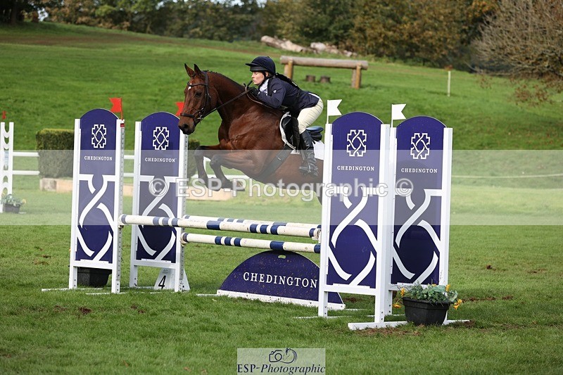 231022-135404-27948 - 433-WILLIAM-Laura.Sharpe-TrotUp+SJ