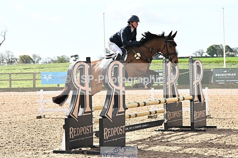 250416-100754-00214 - Cls 1 British Novice and 90cm