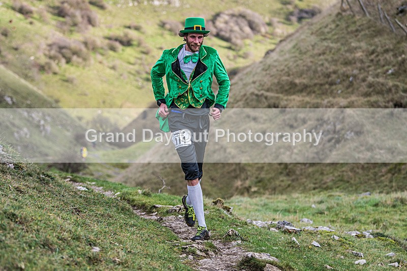 Litton-362 - Litton Christmas Cracker Fell Race (Limestone Series) Sunday 14th December 2025