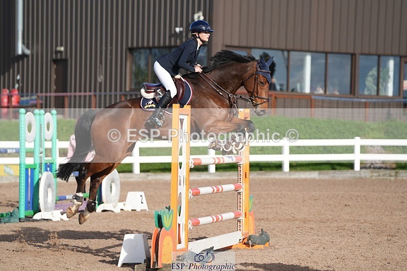251108-125827-02614 - Cls 13 Foxhunter and 1.20m Open