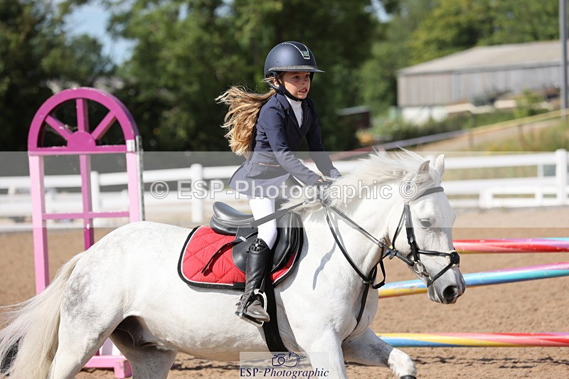 240629A-164103-08123 - Cls 13 Stepping Stones 128cm + 138cm