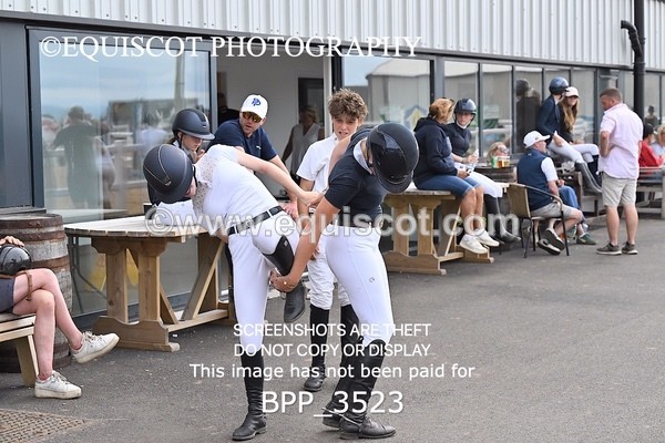 BPP_3523 - CANDIDS