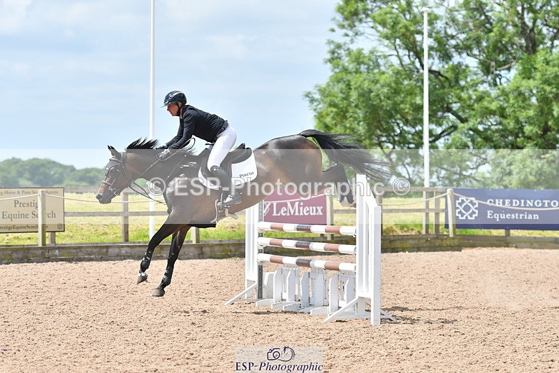 240609A-113629-04640 - Cls 17 Snr 1.05m Open