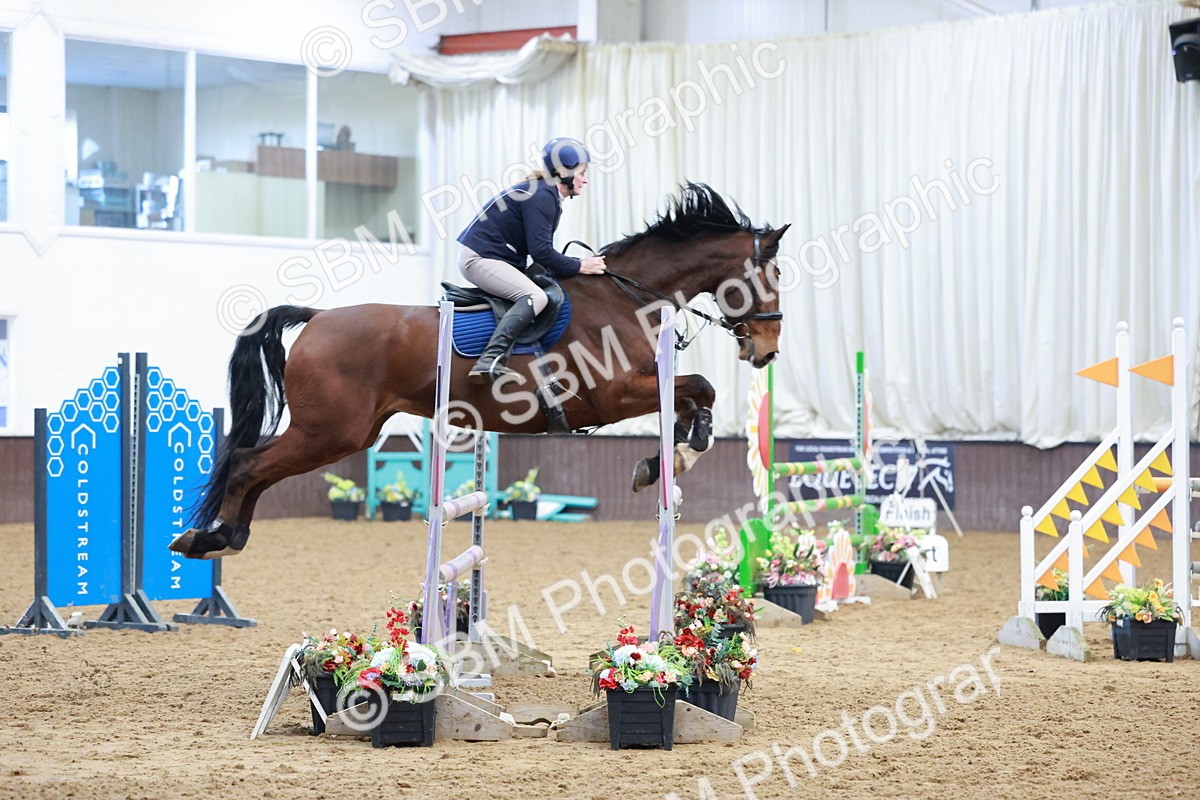 SBM_003492 - Class 11 - Senior Newcomers/ 1.10m Open
