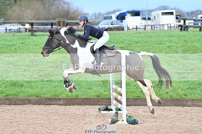 231203A-112203-00798 - Cls 16+17 Club and Schools 80cm