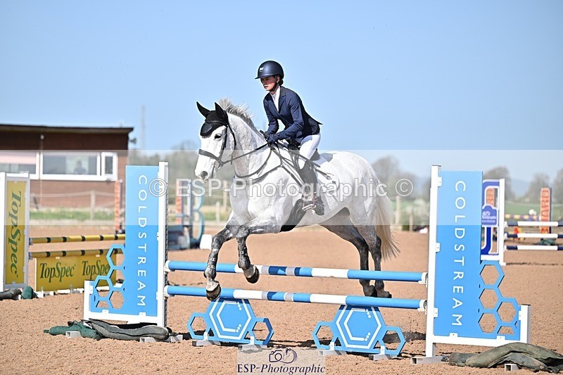 260408-105843-00283 - Cls 2 British Novice and 90cm