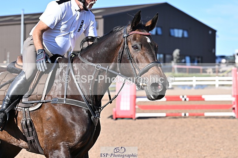 250708A-183205-00562 - 90cm Classes