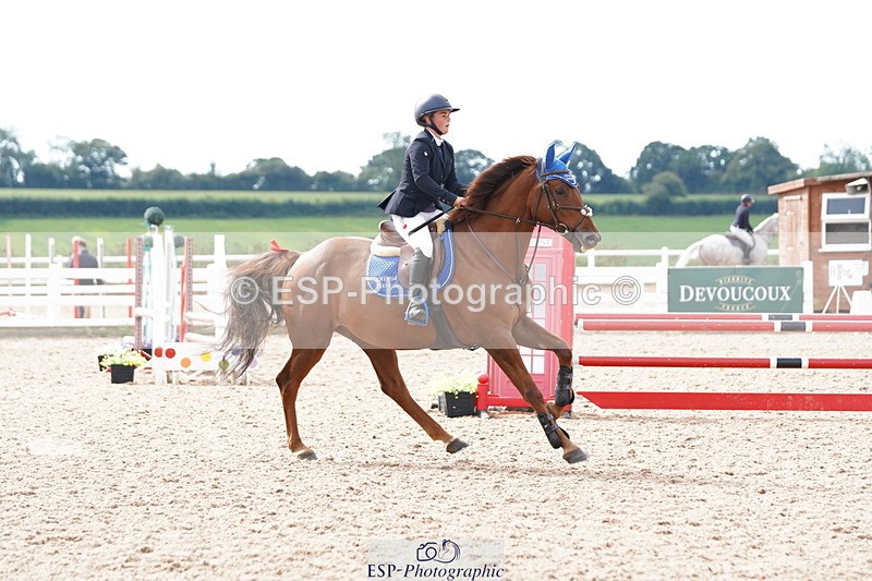 240915A-113014-09435 - Cls 33 85cm Amateur Qualifier