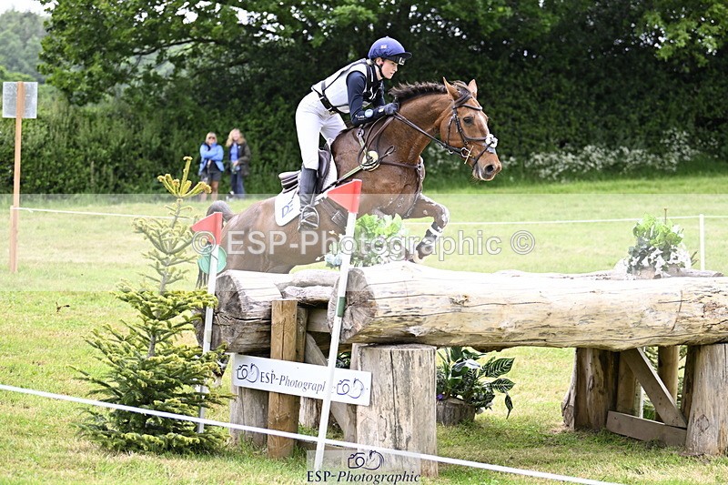 250524A-102150-08499 - A-056-Ivy.Fisher-BALIEF.DE.REVE