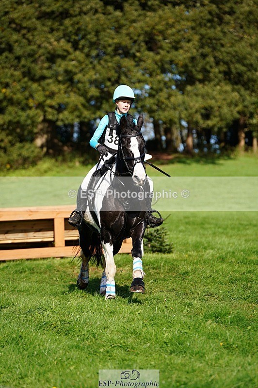 241026-115232-13152 - 387-Kelly.Knockaert-PIPER.II