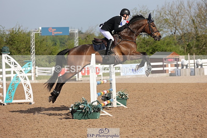 240510A-084617-04405 - Cls 13 British Novice and 90cm Open