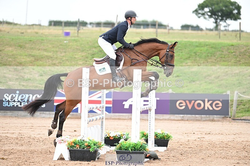 250726-090706-04908 - Cls 13B Senior 1.10m