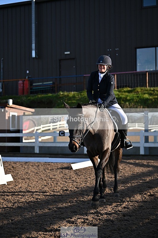 241214-105642-01266 - 140-Samantha.Henderson-Rich.Tricks.Otis