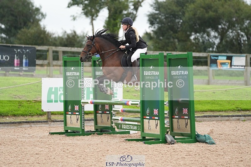 250920-102414-00608 - Cls 5 Pony British Novice and 80cm