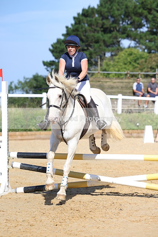 3E7A1136 - Class 7: 70cm Senior