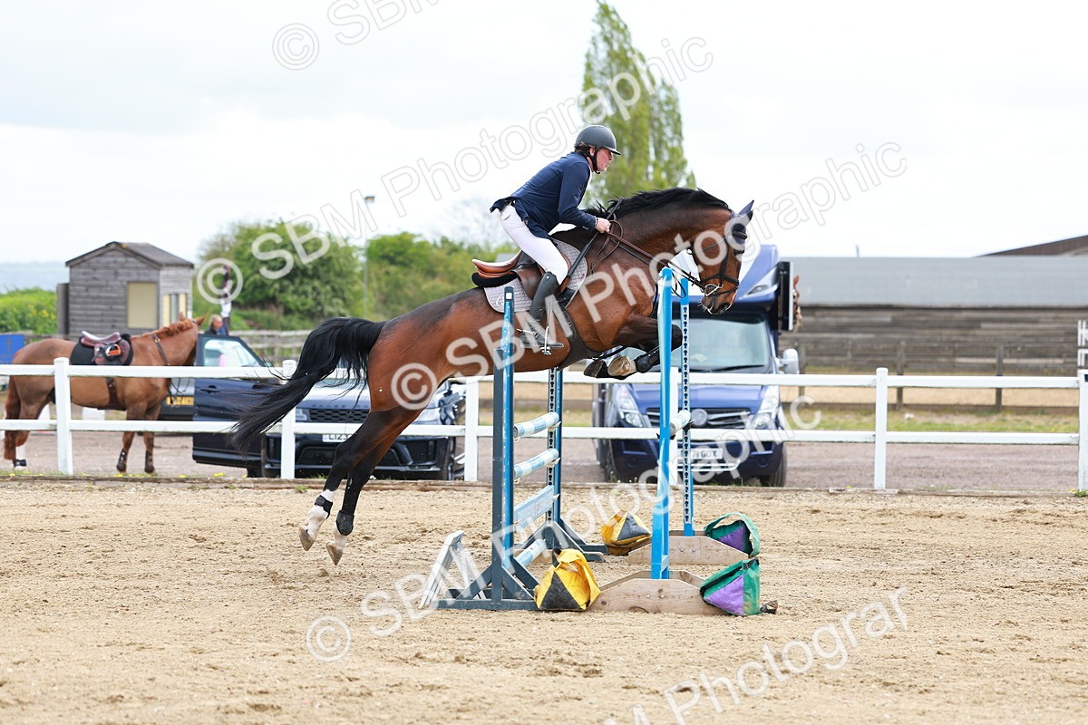 SBM_002518 - Class 10 - Senior Newcomers - 1.10m