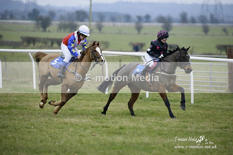 PtP 230122 24 - Cocklebarrow Races - Heythrop Hunt - 23/01/22
