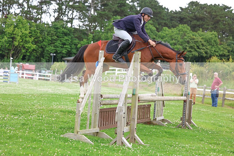 3E7A3982 - Class 6: Hawkins Motors Senior 1.00m Derby