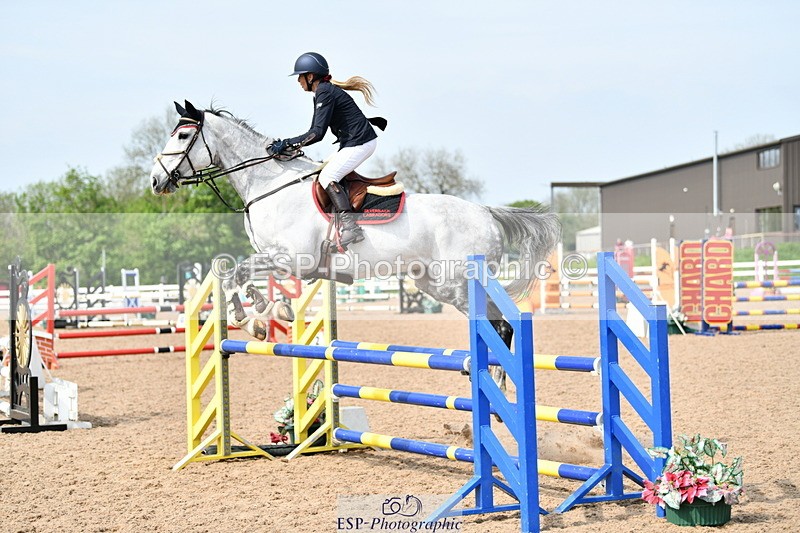 240511A-155747-14234 - Cls 25 British Novice and 90cm Open