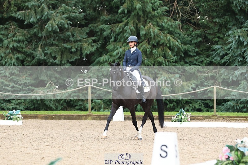 241024-113945-01888 - 052-Lydia.Heywood-JUST.THE.BISCUIT