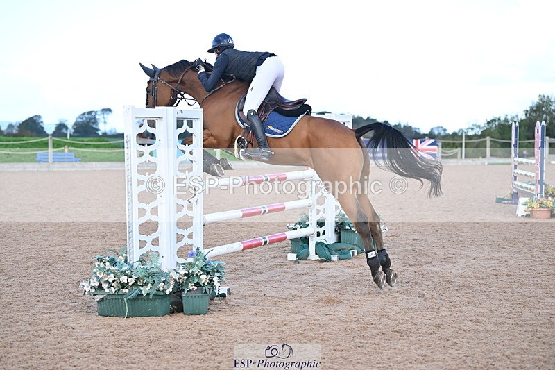 231014A-112204-04362 - Cls 18 Newcomers & 1.10m Open