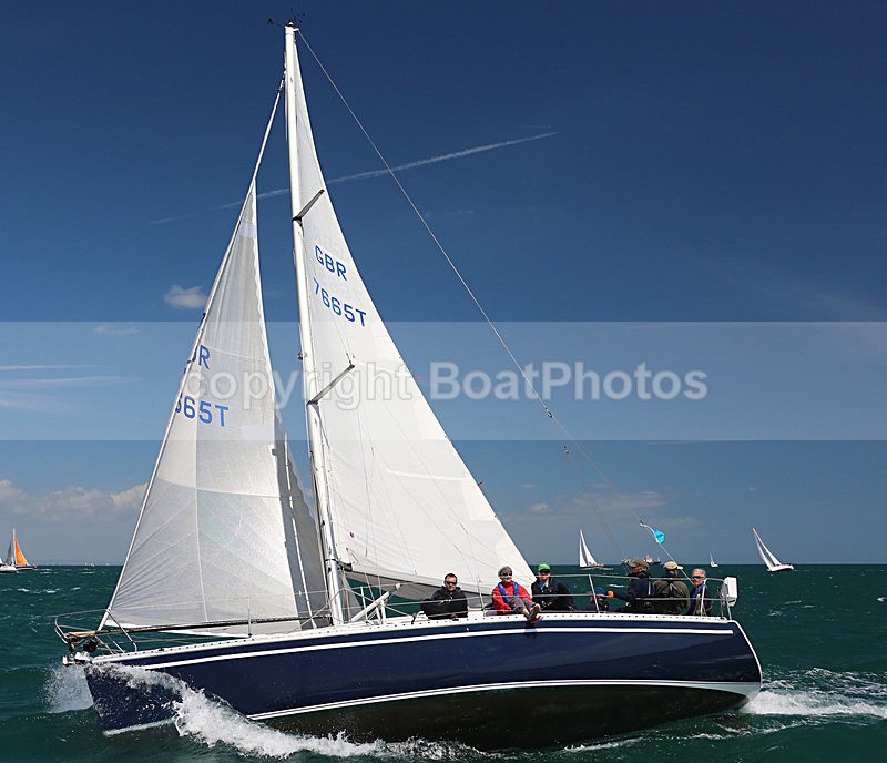 150627 GBR 7665T WT7A9260_P - ROUND THE ISLAND RACE - SATURDAY 27th JUNE 2015