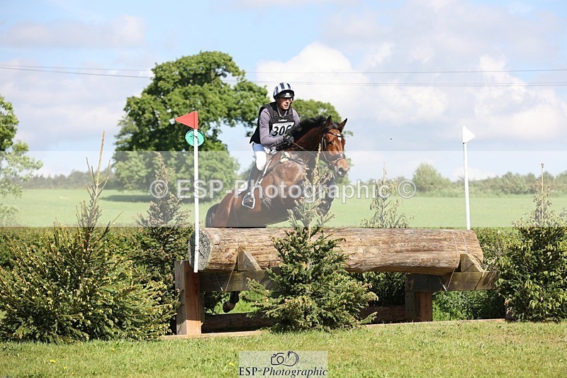 240525-094553-11882 - 306-EVENSTAR-Matthew_Hecking