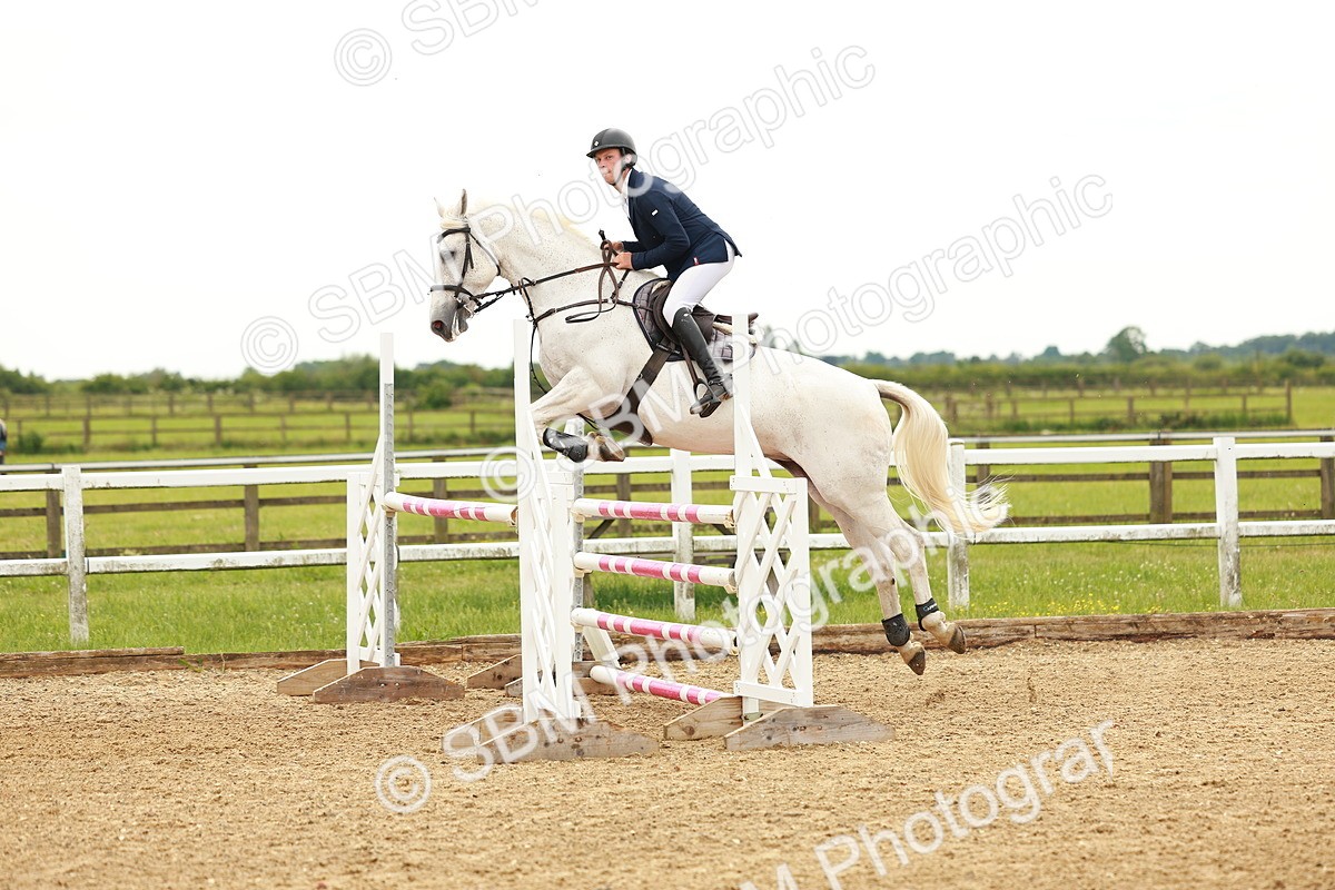 SBM_002096 - Class 4 - Senior Newcomers - 1.10m