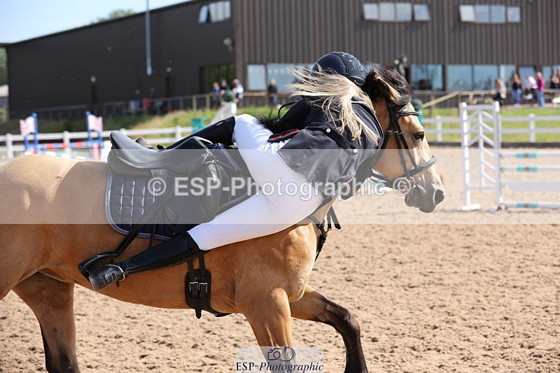 240629A-094053-03785 - Cls 17 Discovery and 90cm Open